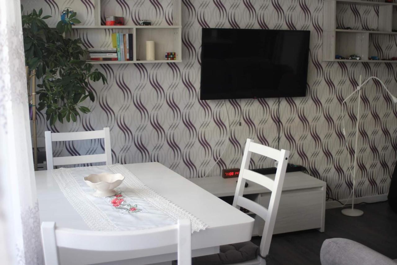 Stefanos Apartament Бая-Маре Екстер'єр фото